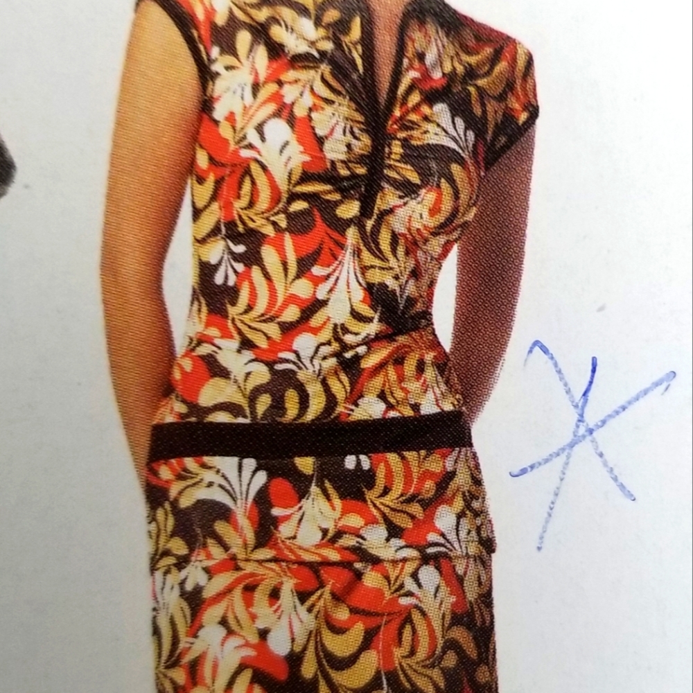 Weekenders Tunic top and matching skirt, new, never worn, ideal for travel.